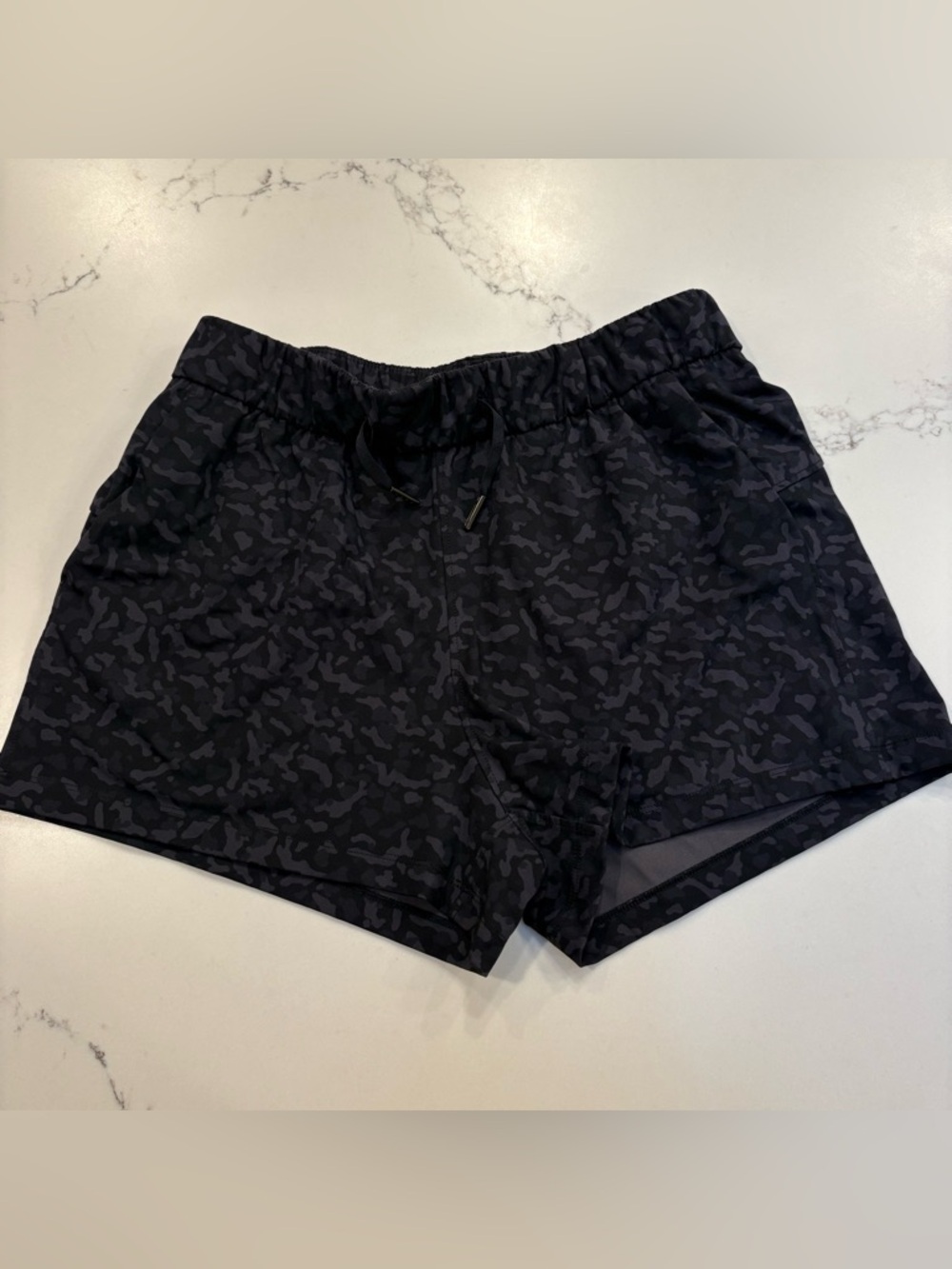 CRZ YOGA Black Camouflage Running Shorts Drawstring Pockets